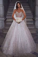 Sweetheart Sleeveless Princess Wedding Dress Shinning With Crystals