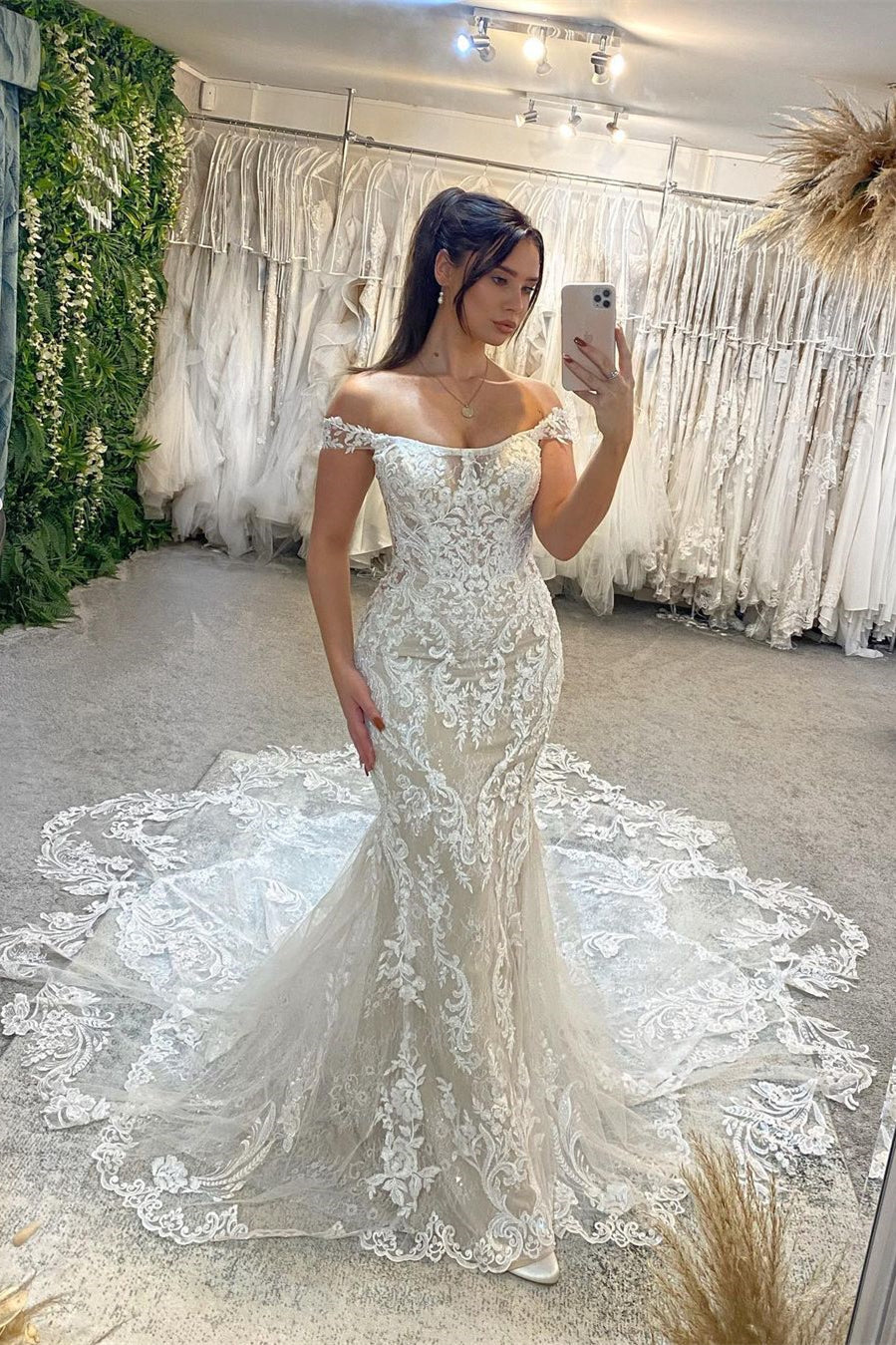 Sexy Floor Length Off-The-Shoulder Sleeveless Mermaid Lace Wedding Dress with Cathedral Train