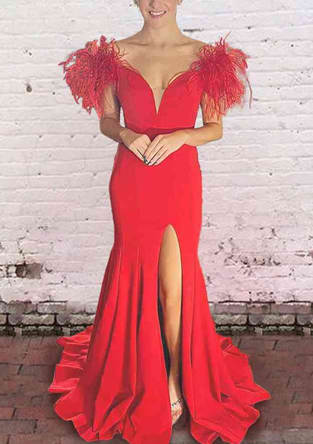 Trumpet/Mermaid Off-the-Shoulder Strapless Satin Prom Dress/Evening Dress with Feather Split