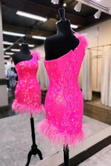 Unique Bodycon One-Shoulder Hot Pink Sequined Lace Short Homecoming Dress with Feathers