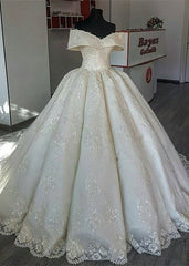 Unique Off-the-shoulder A-line Lace Wedding Dresses Satin Ruffles Bridal Gowns With Appliques Online