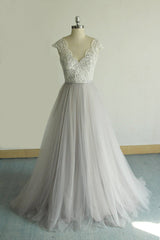 Unique V-neck Appliques Tulle Wedding Dress Ruffles Shortsleeves A-line Bridal Gowns On Sale