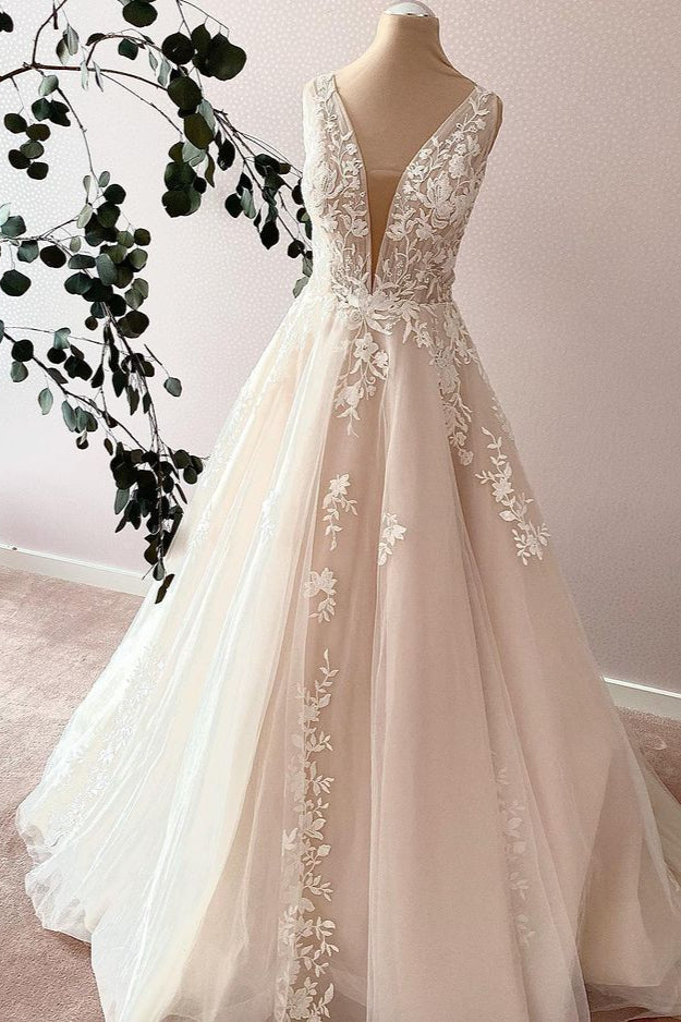 V-Neck Sleeveless Tulle Wedding Dress A-Line