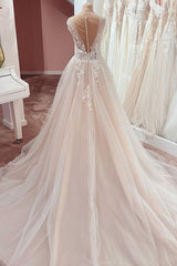 V-Neck Sleeveless Wedding Dress Tulle Lace Appliques